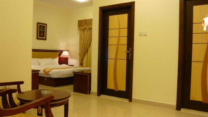 oyo dream palace hotel