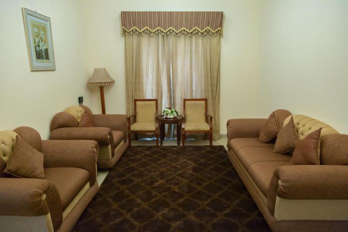 oyo dream palace hotel