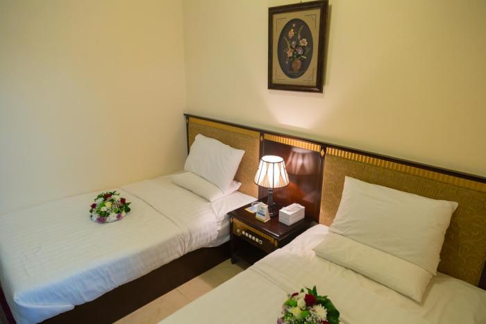 oyo dream palace hotel