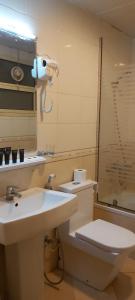 oyo dream palace hotel
