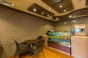 oyo dream palace hotel