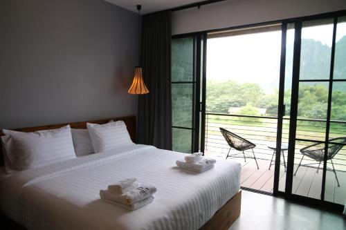 inthira vang vieng