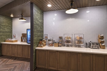 fairfield inn and suites by marriott st louis downtown