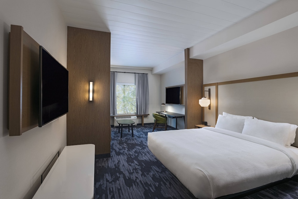 fairfield inn and suites by marriott st louis downtown