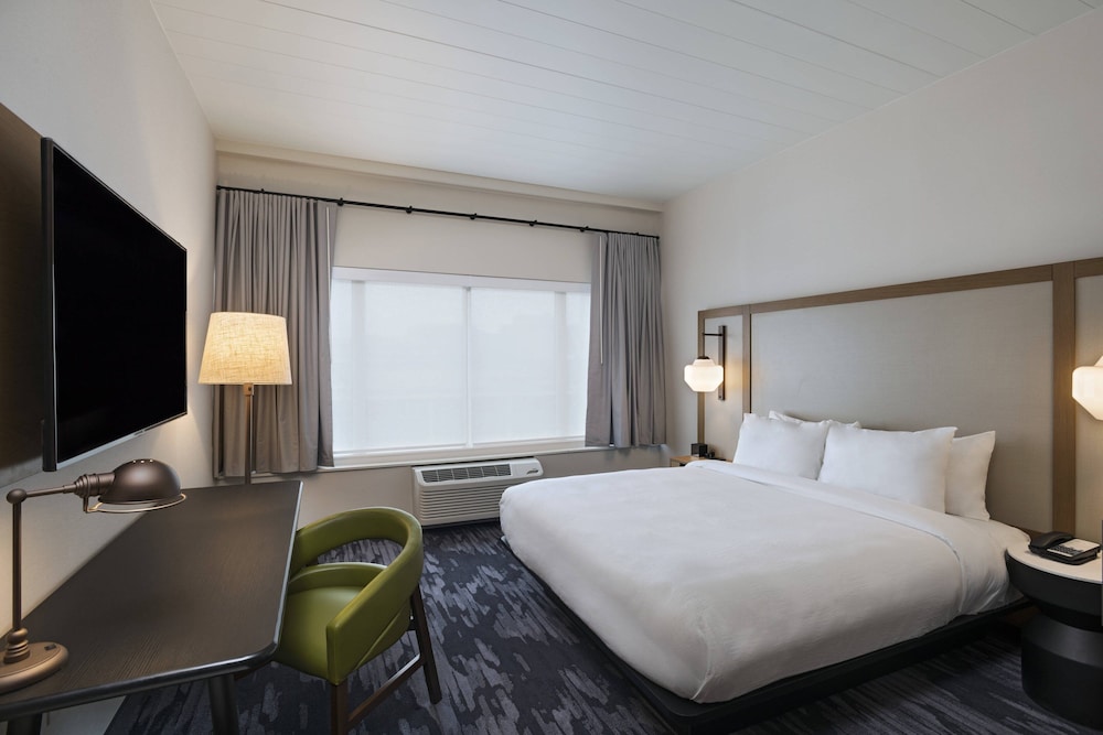 fairfield inn and suites by marriott st louis downtown