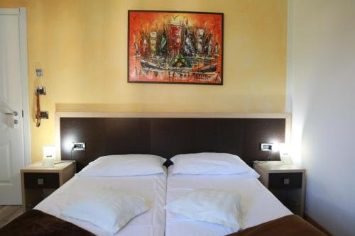 hotel lauro