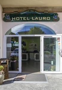 hotel lauro