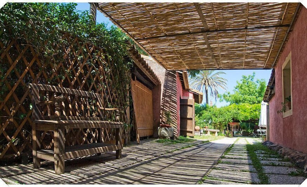 hotel lucrezia