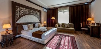 Orient Star Hotel,Near Khazrat-Khizr Mosque,3 star