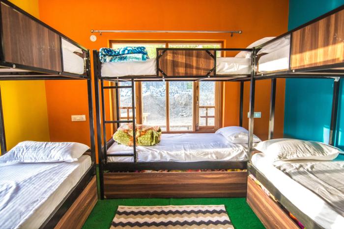 the alpinist cafe and retreat