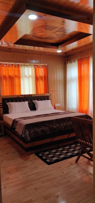 the alpinist cafe and retreat