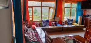 the alpinist cafe and retreat