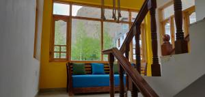 the alpinist cafe and retreat