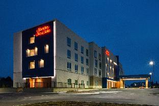 Hampton Inn & Suites Adrian,Michigan>>Adrian,3 star