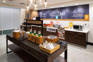 Hampton Inn & Suites Adrian,Michigan>>Adrian,3 star