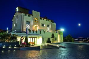 Vittoria,Foggia>>Bari,4 star