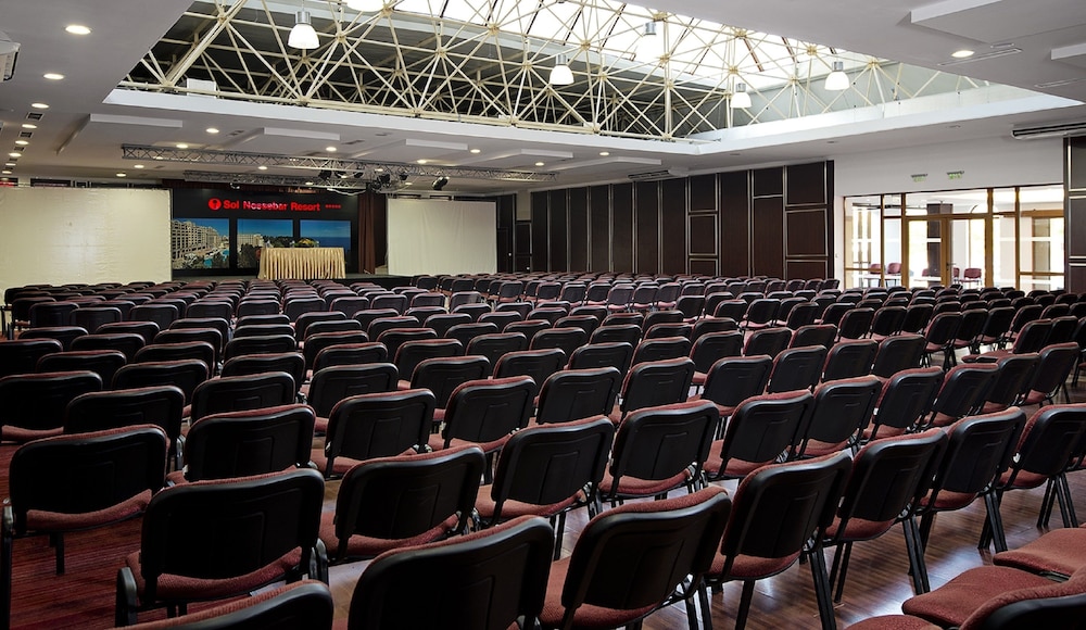 sol nessebar palace all inclusive