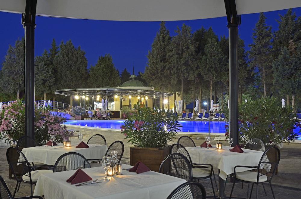 sol nessebar palace all inclusive