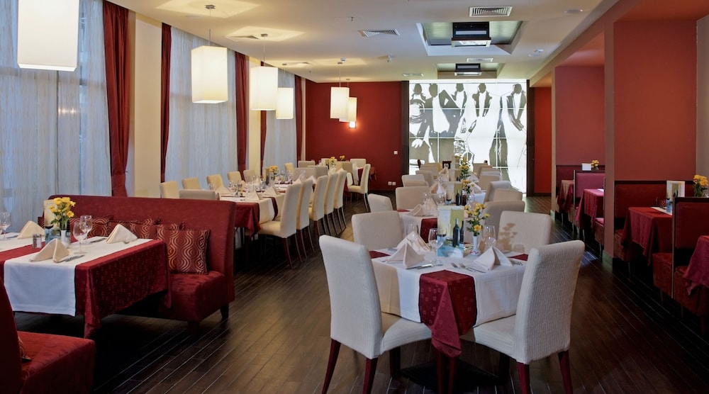 sol nessebar palace all inclusive