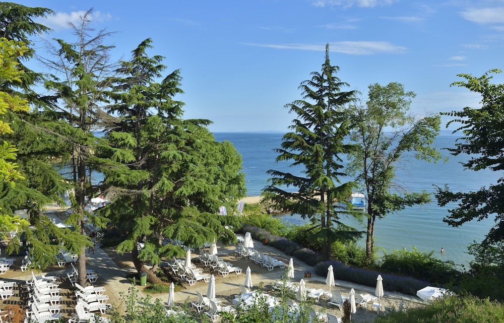 sol nessebar palace all inclusive