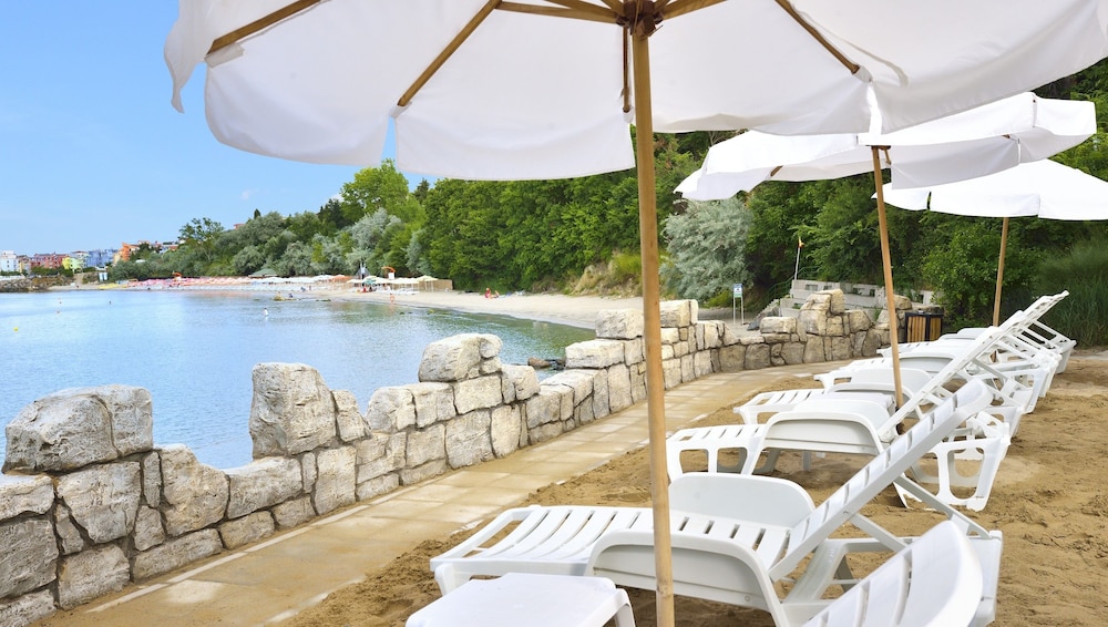 sol nessebar palace all inclusive