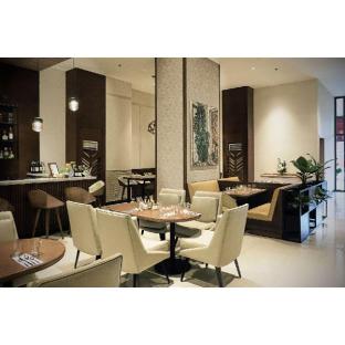 summit hotel greenhills