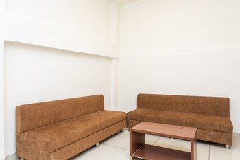 collection o 23058 hotel aditya regency