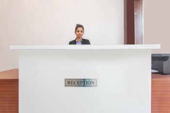 collection o 23058 hotel aditya regency