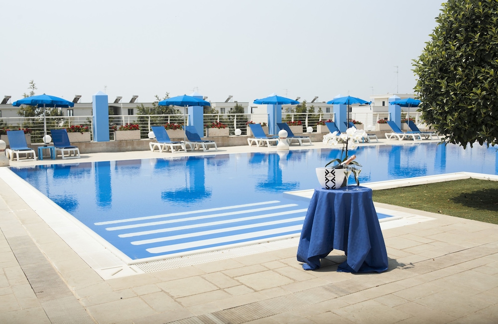 club azzurro hotel and resort