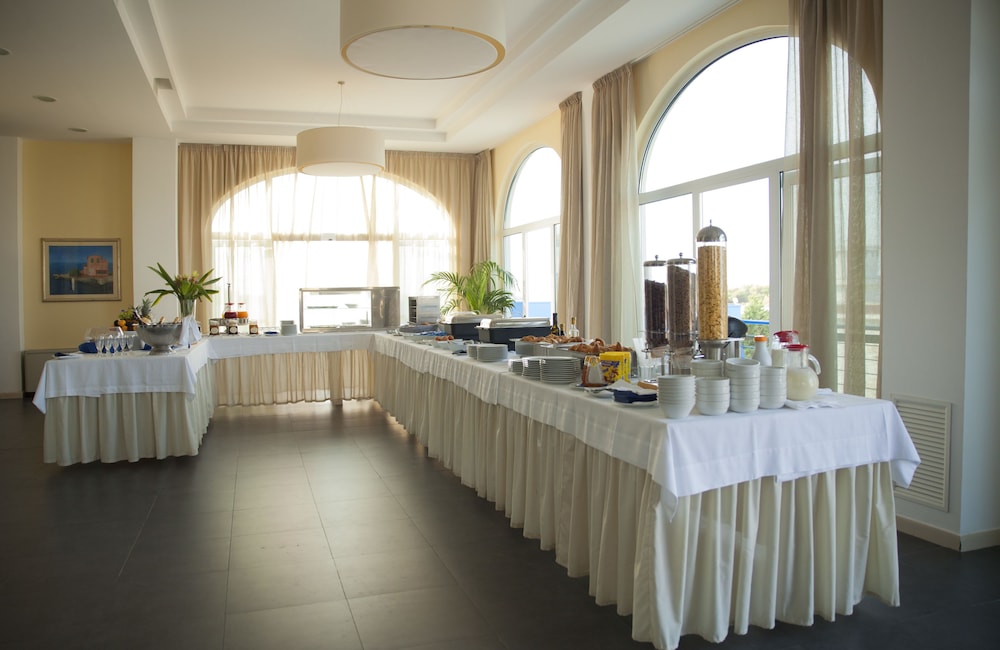 club azzurro hotel and resort
