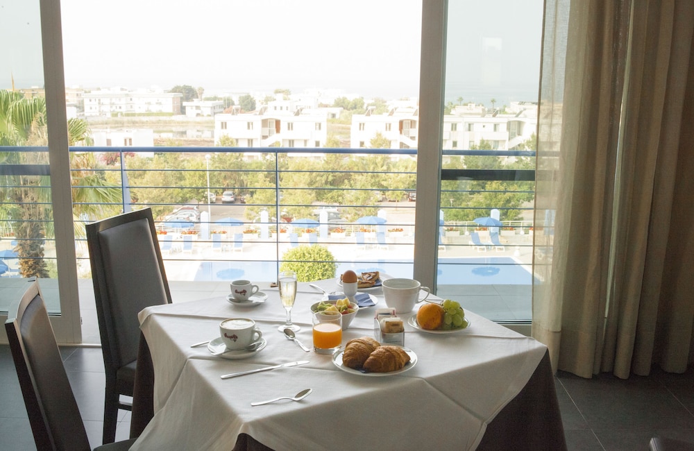 club azzurro hotel and resort