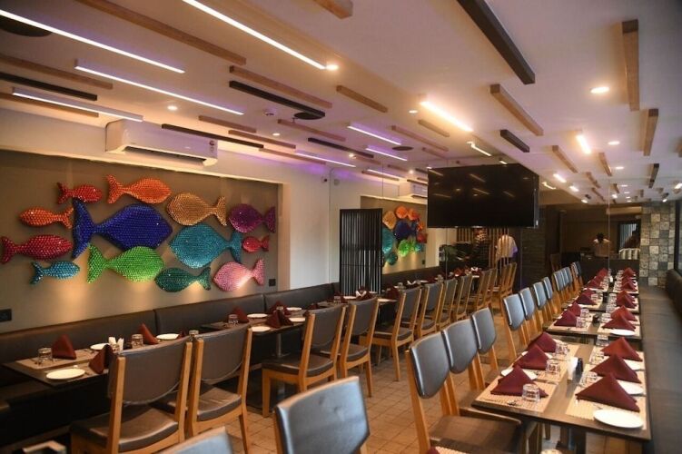 hotel bindra supremacy