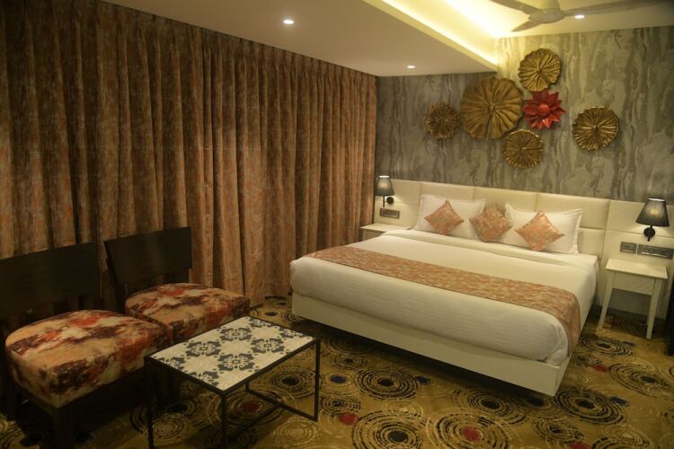 hotel bindra supremacy