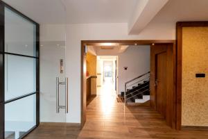 sapphire hotel apartment