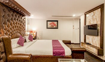 Treebo Tryst F One,Banjara Hills>>Hyderabad,3 star