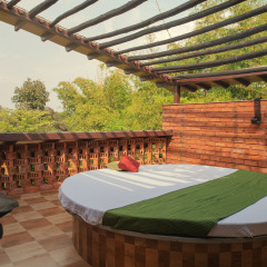 regenta resort aranyaani