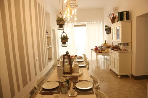 dimi house
