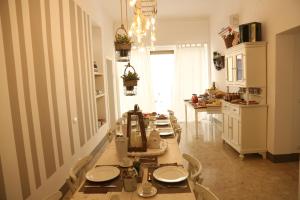 dimi house