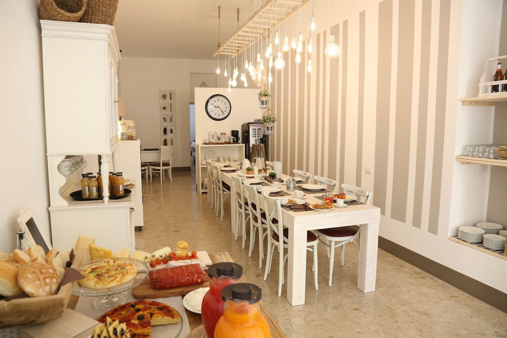 dimi house
