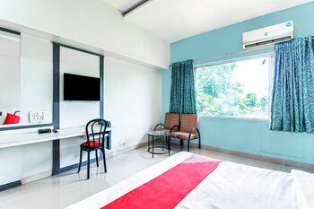 oyo 60852 hotel residency park