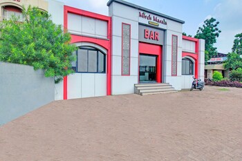 oyo 60852 hotel residency park