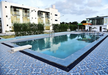 carina retreat resort