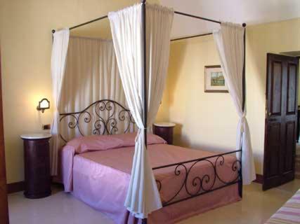 palazzo senape de pace