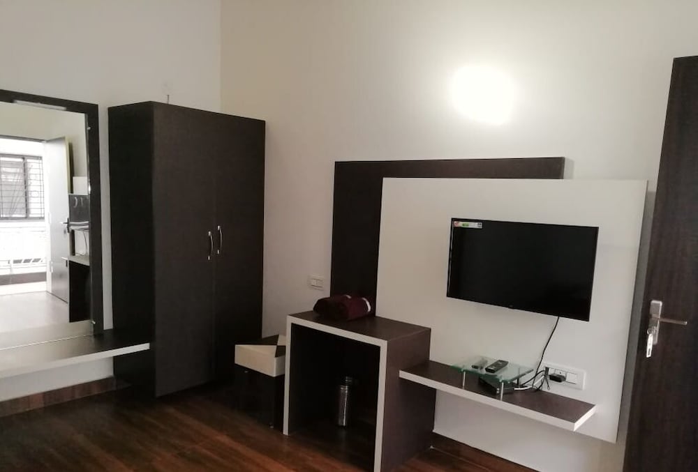 hotel airan residency