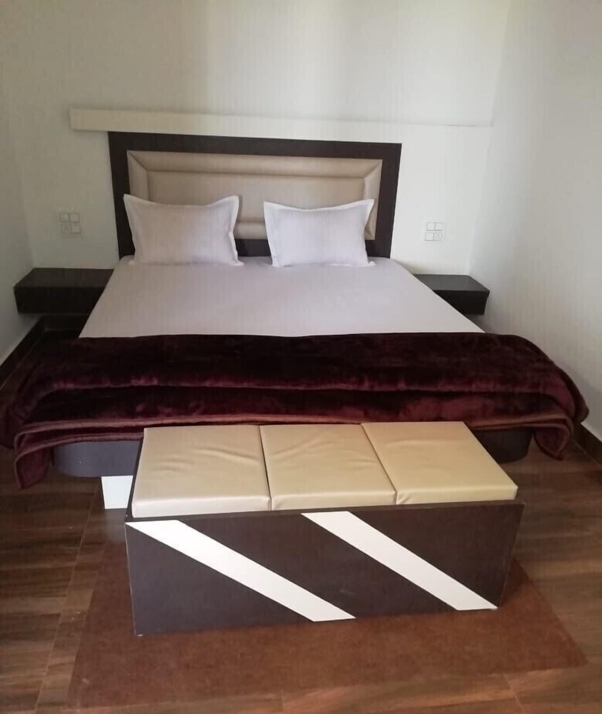 Hotel Airan Residency,Mandla>>Kanha,2.5 star