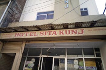 hotel sita kunj