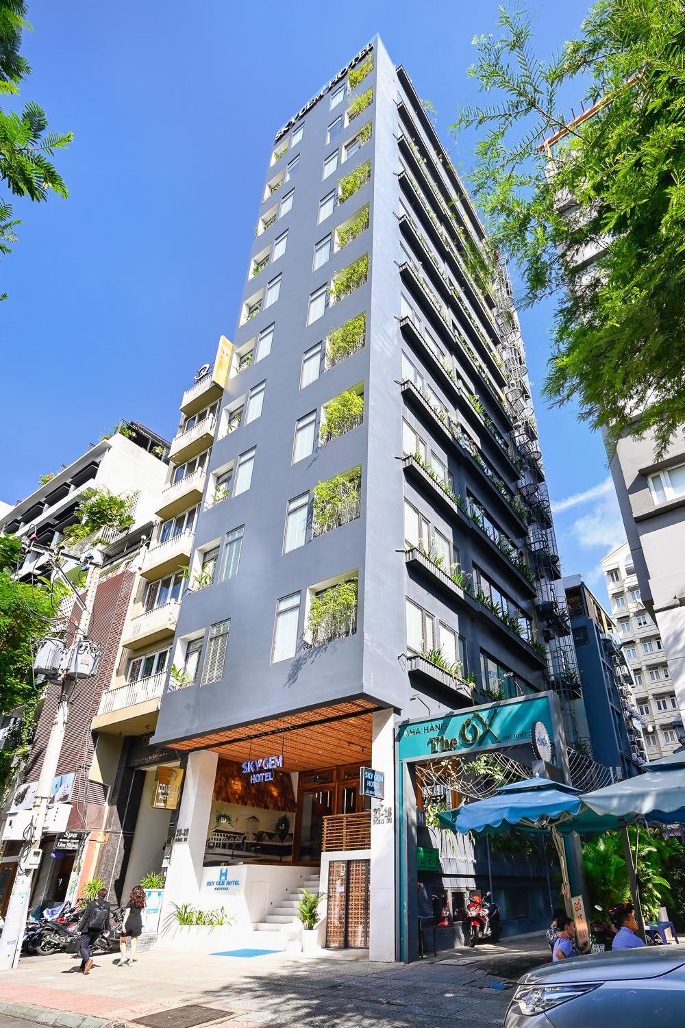 sky gem central hotel