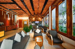 sky gem central hotel
