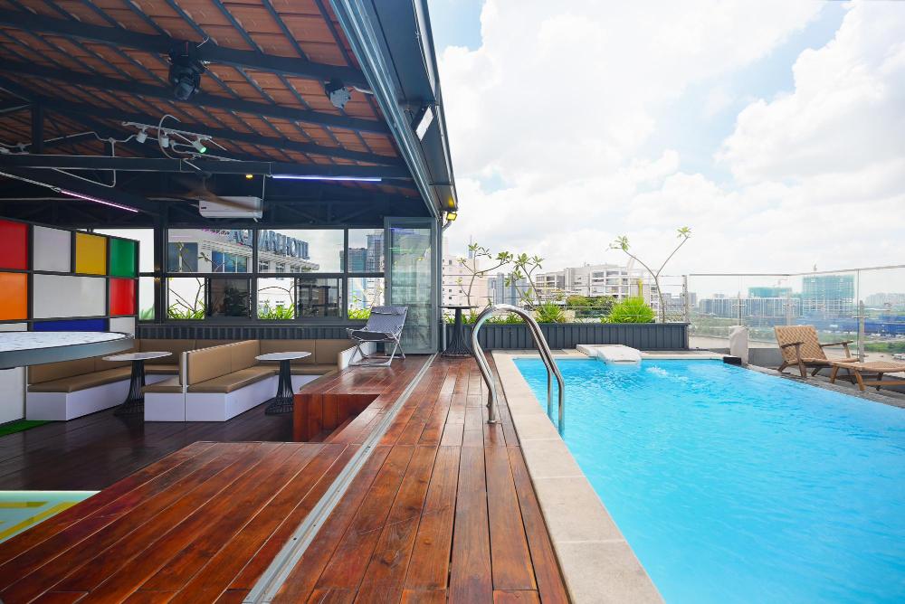 sky gem central hotel
