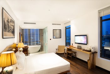 sky gem central hotel